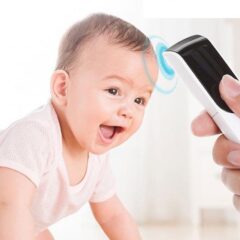 非接触体温計と非接触温度計の精度、見分け方、違いについて