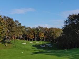 18ホール秋の画像